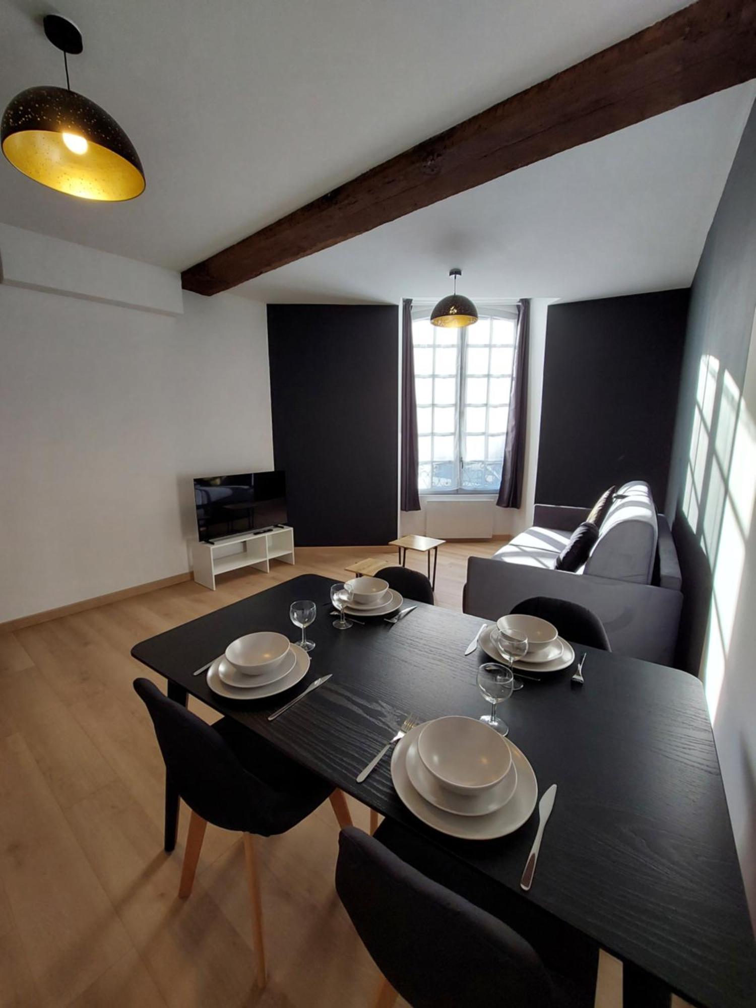 Appartements L'Hirondelle Beaugency Exterior photo