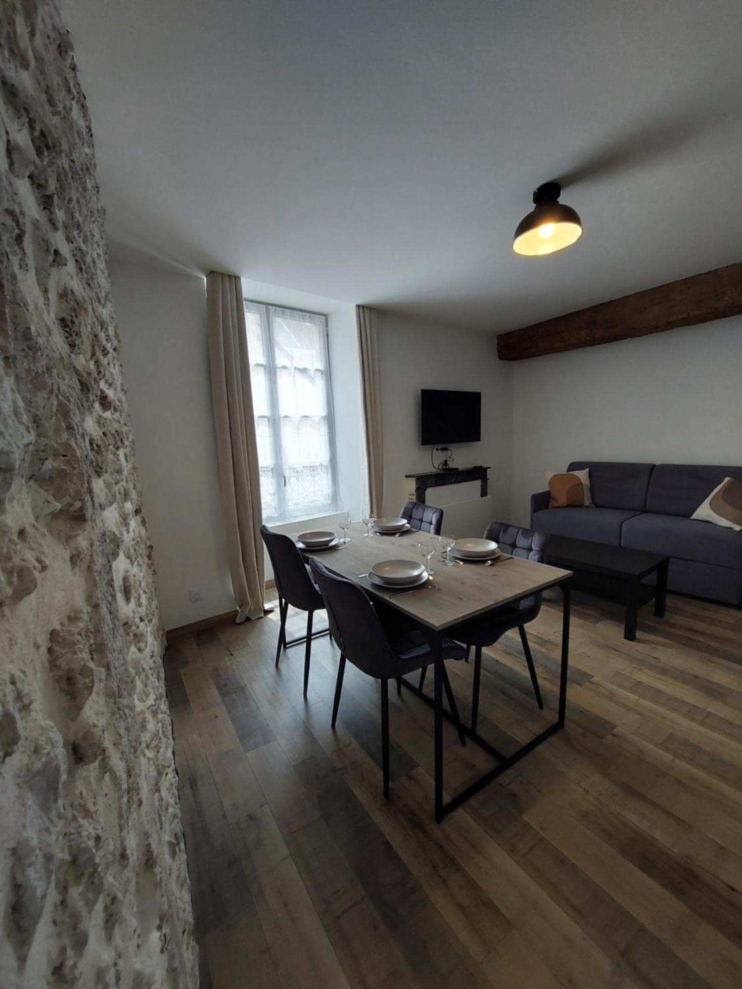 Appartements L'Hirondelle Beaugency Exterior photo