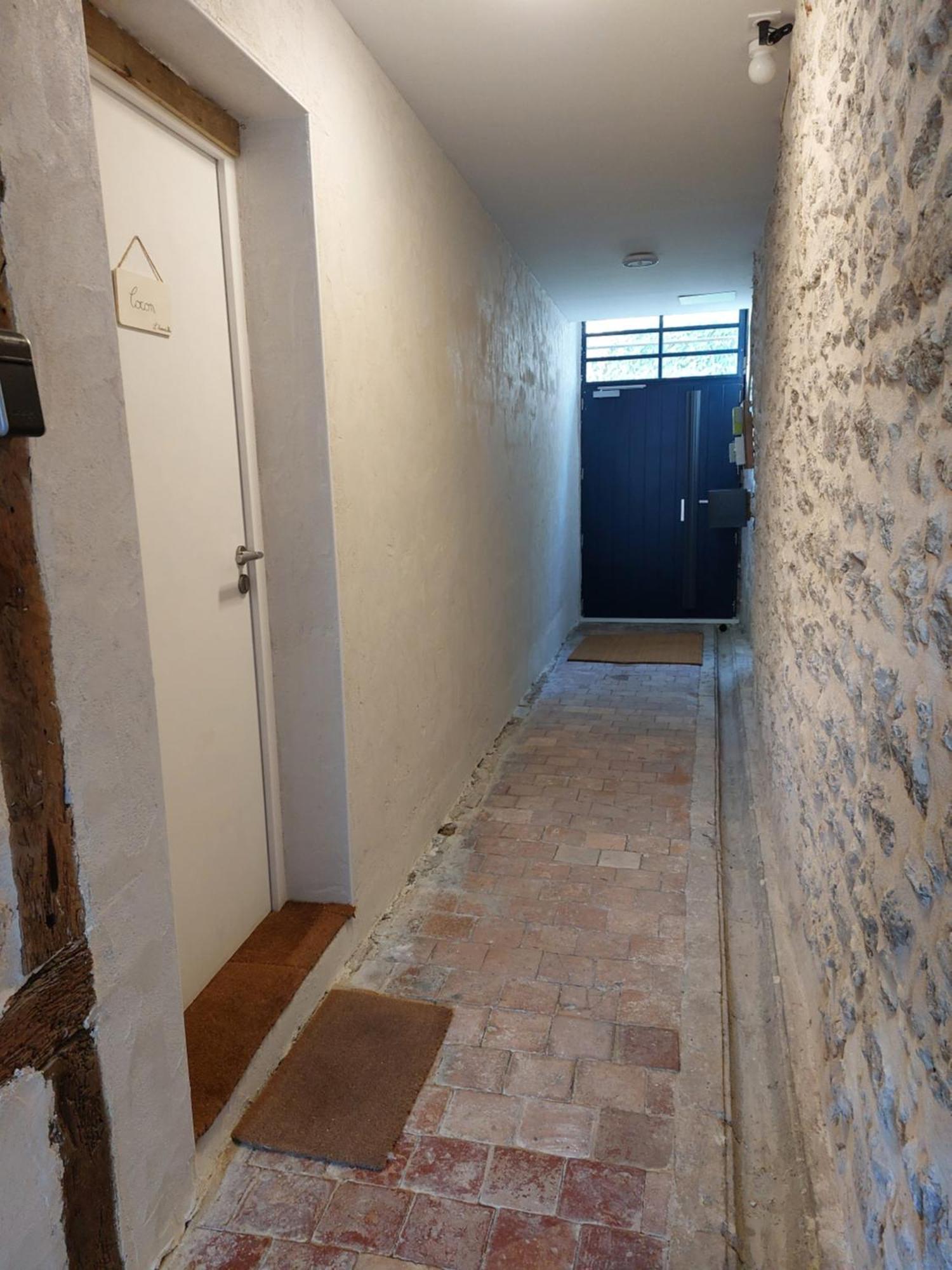 Appartements L'Hirondelle Beaugency Exterior photo